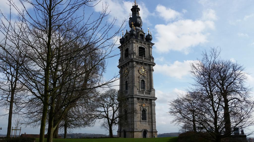 Aux Charmes De La Campagne Villa Hautrage Bagian luar foto
