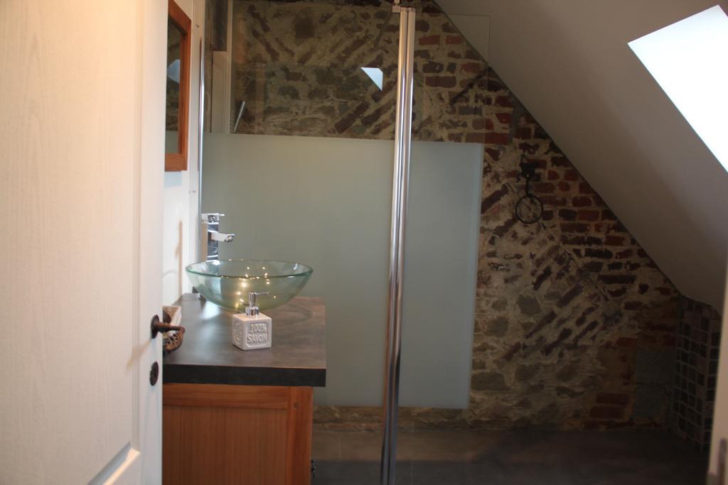 Aux Charmes De La Campagne Villa Hautrage Bagian luar foto